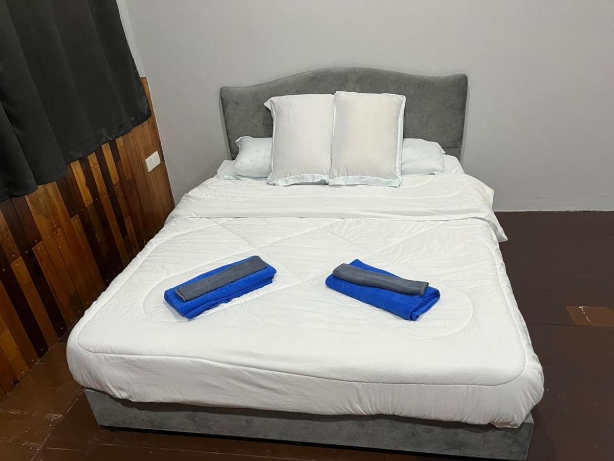 Sungai Ujong Home Stay Τζωρτζ Τάουν Εξωτερικό φωτογραφία